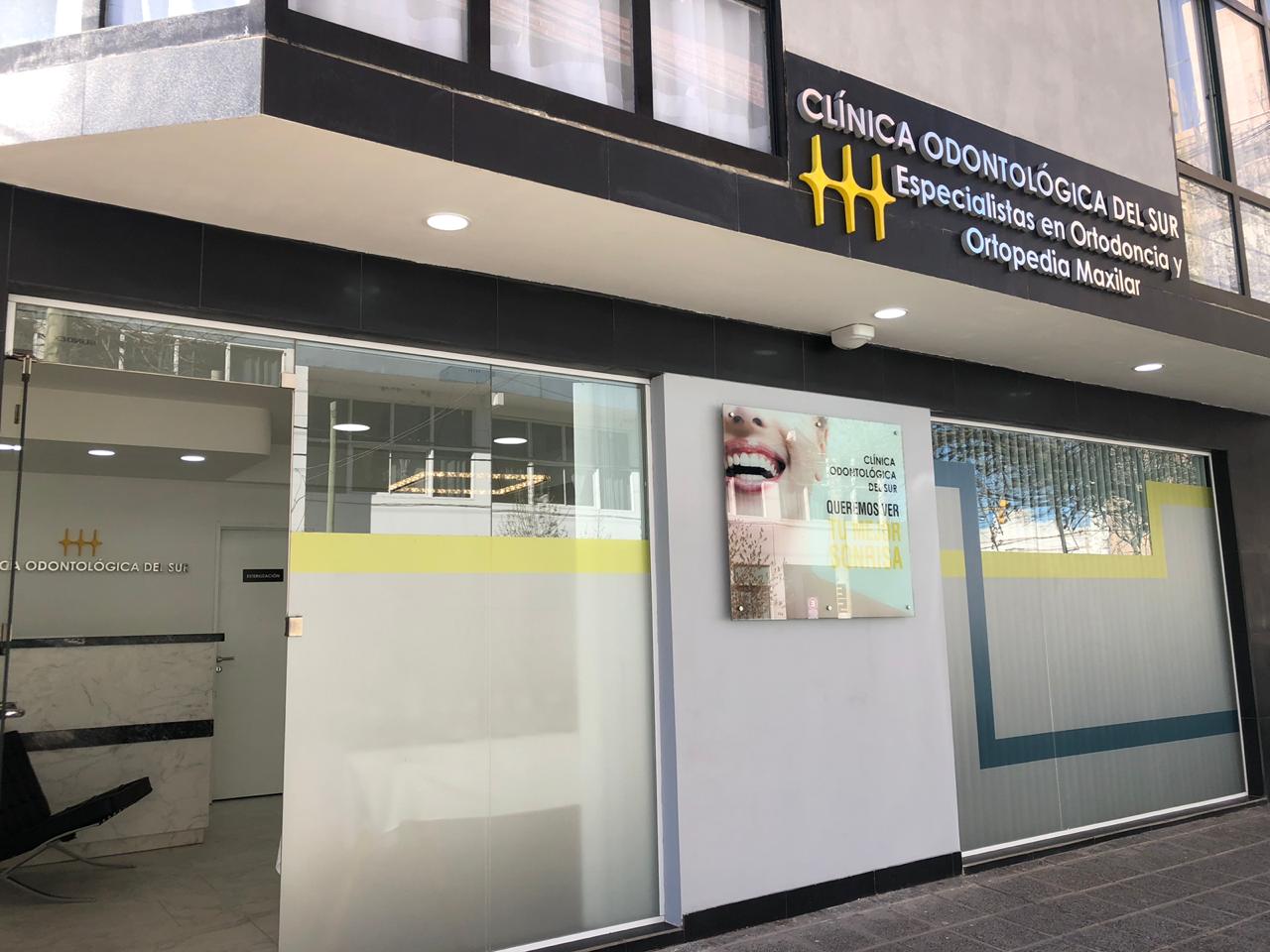 Fachada de Clínica Odontológica del Sur